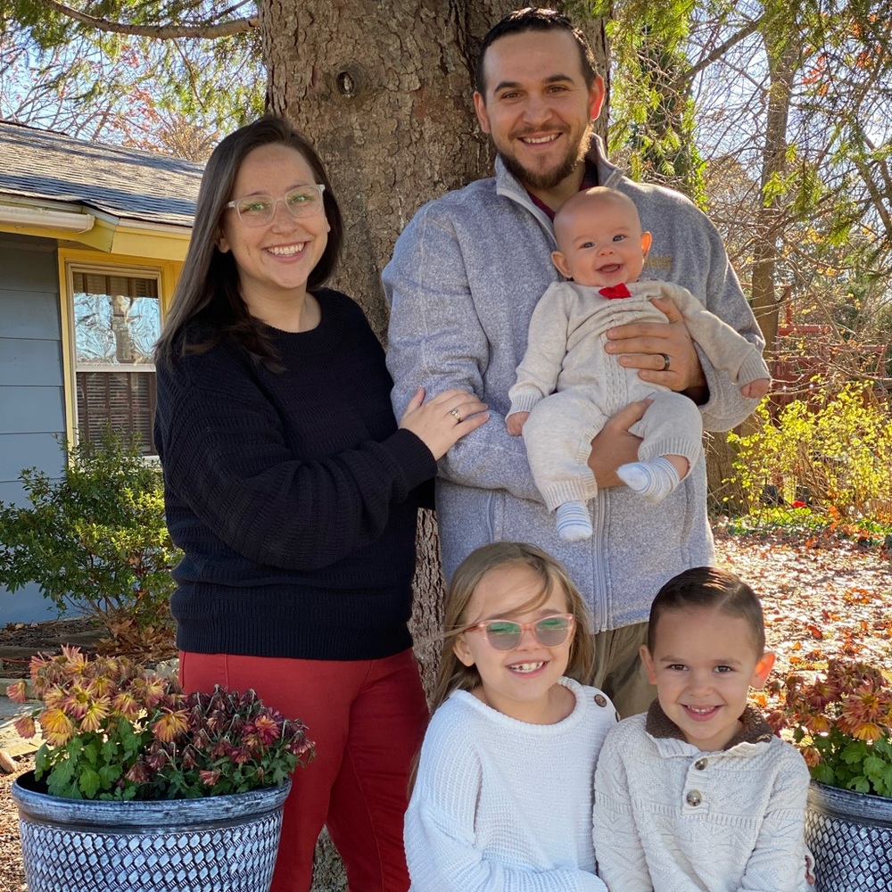 Meet your Posher, Lexi! God loving wife & mama to three beauties! - Picture 2 of 8